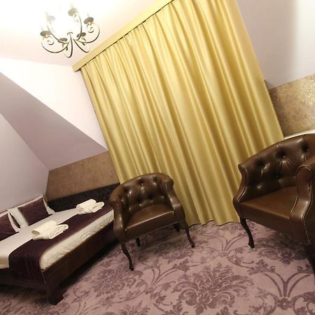 Lawendowy Zdroj Medycyna I Spa บุสโก-สดรูย ภายนอก รูปภาพ