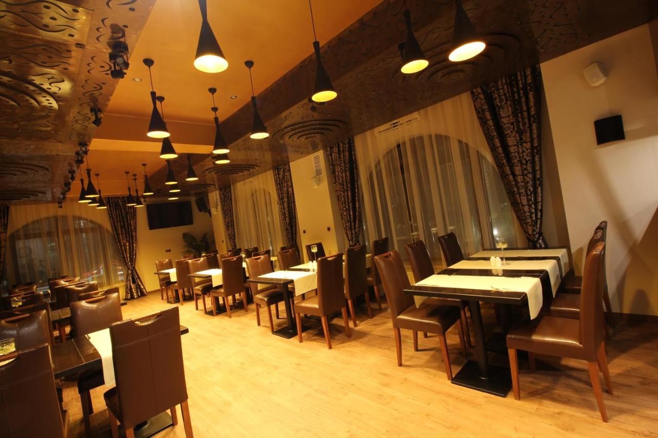 Lawendowy Zdroj Medycyna I Spa บุสโก-สดรูย ภายนอก รูปภาพ