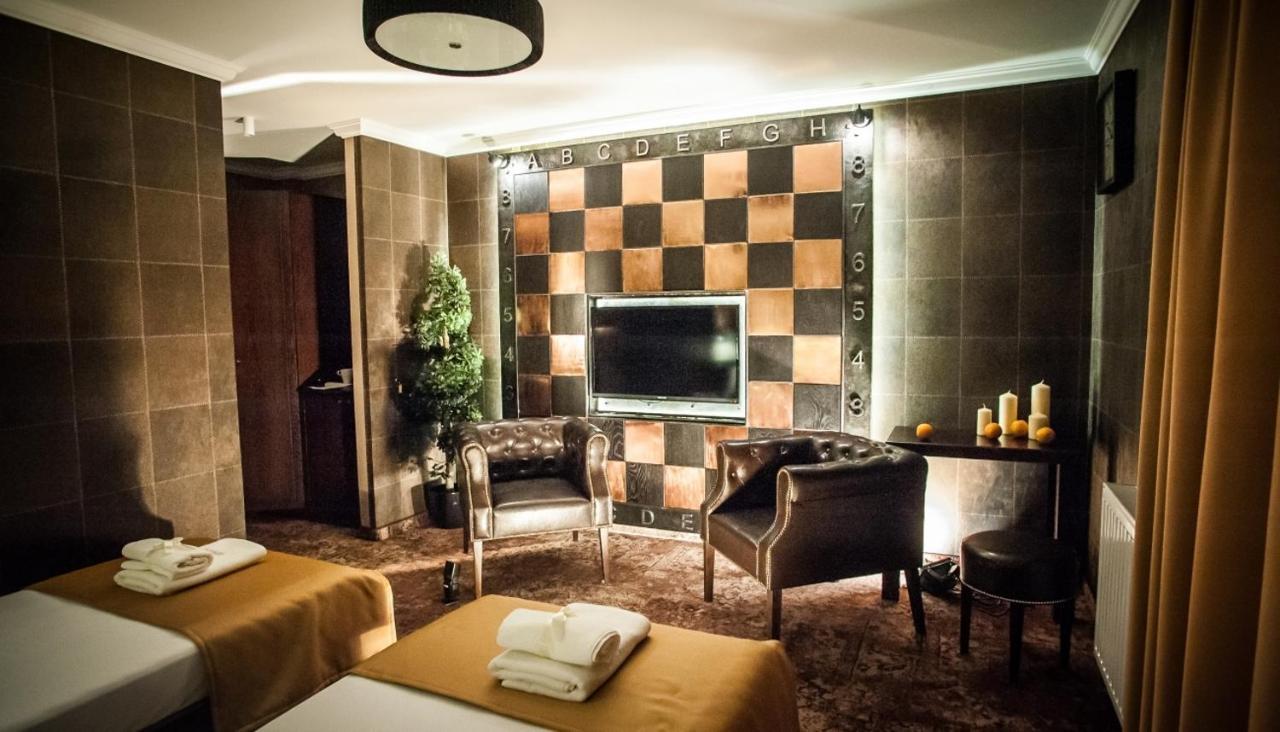 Lawendowy Zdroj Medycyna I Spa บุสโก-สดรูย ภายนอก รูปภาพ
