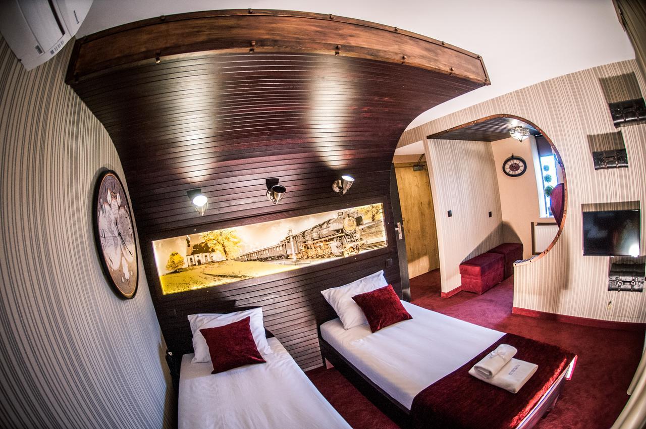 Lawendowy Zdroj Medycyna I Spa บุสโก-สดรูย ภายนอก รูปภาพ