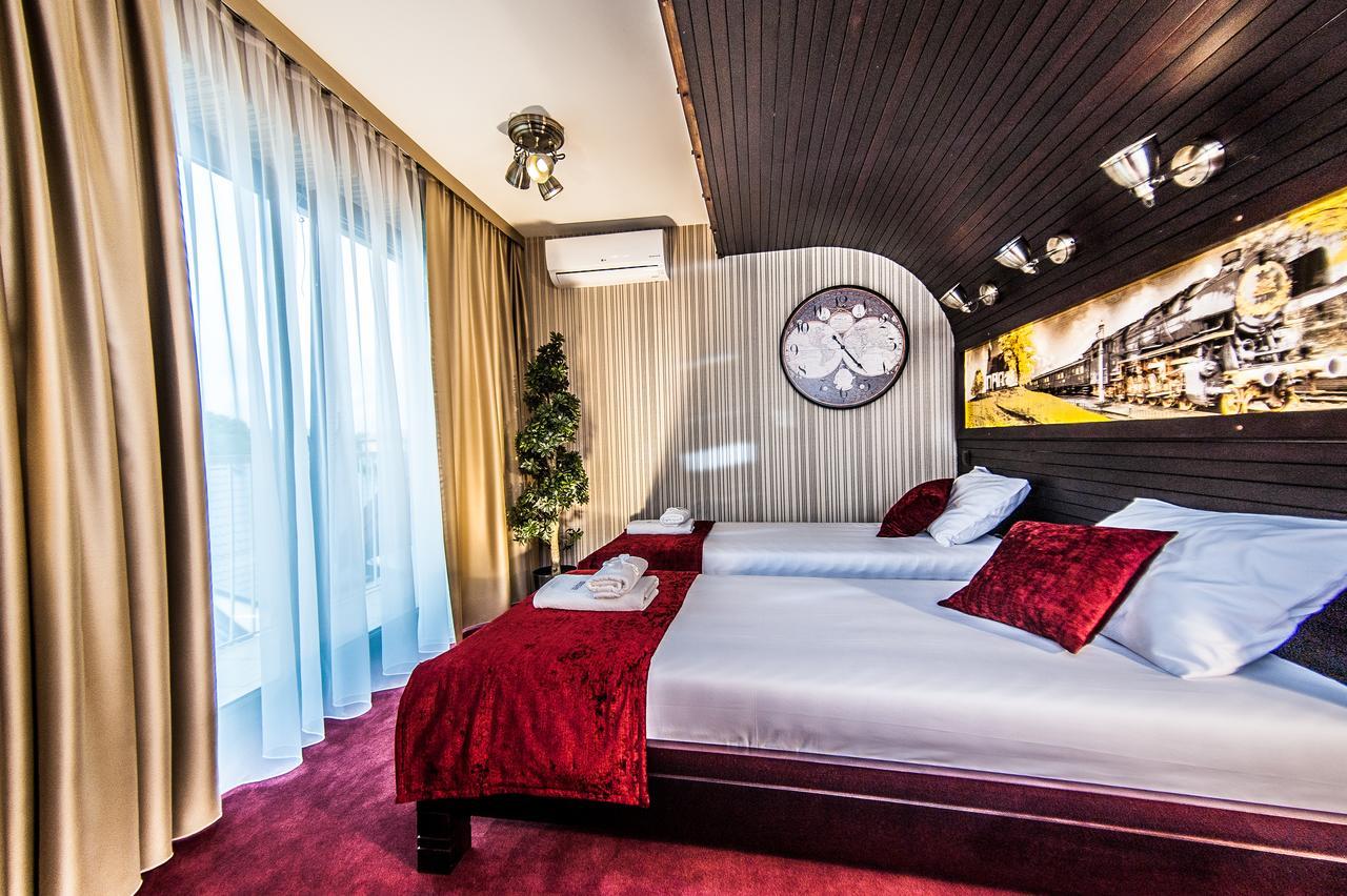Lawendowy Zdroj Medycyna I Spa บุสโก-สดรูย ภายนอก รูปภาพ