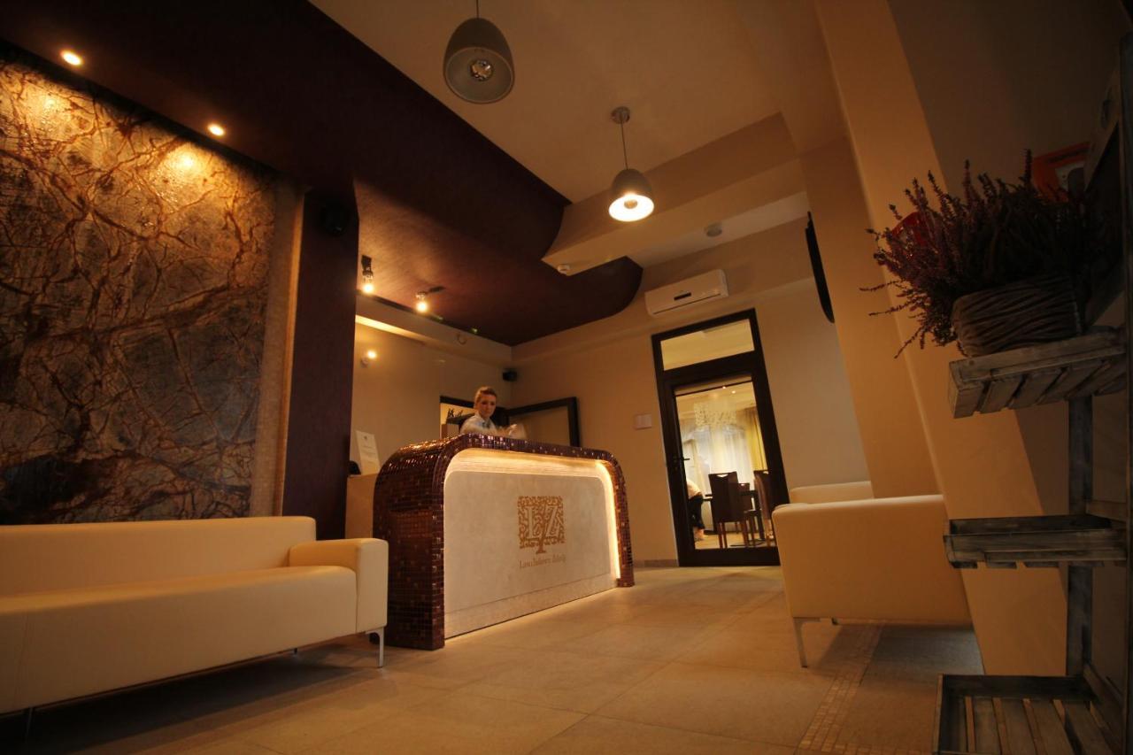 Lawendowy Zdroj Medycyna I Spa บุสโก-สดรูย ภายนอก รูปภาพ